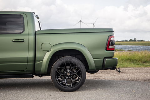 Dodge Ram Pick-Up 1500 5.7 V8 4x4 Crew Cab Limited BPM VRIJ / ALL IN PRIJS / PANO / KLEP / WIDE BODY / GARANTIE