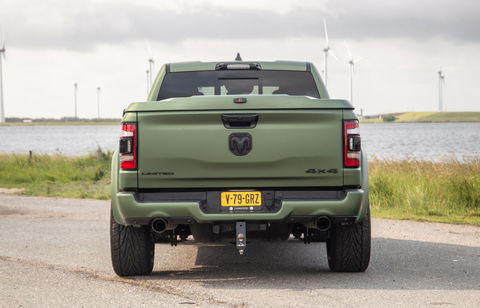 Dodge Ram Pick-Up 1500 5.7 V8 4x4 Crew Cab Limited BPM VRIJ / ALL IN PRIJS / PANO / KLEP / WIDE BODY / GARANTIE
