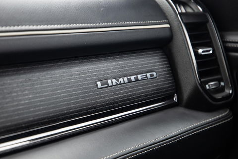 Dodge Ram Pick-Up 1500 5.7 V8 4x4 Crew Cab Limited BPM VRIJ / ALL IN PRIJS / PANO / KLEP / WIDE BODY / GARANTIE