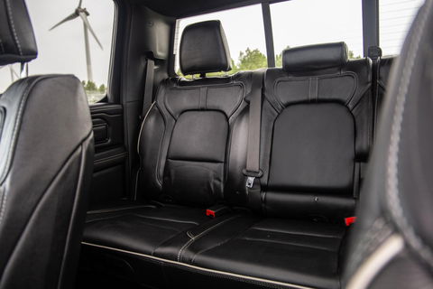 Dodge Ram Pick-Up 1500 5.7 V8 4x4 Crew Cab Limited BPM VRIJ / ALL IN PRIJS / PANO / KLEP / WIDE BODY / GARANTIE