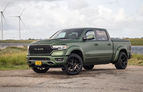 Dodge Ram Pick-Up 1500 5.7 V8 4x4 Crew Cab Limited BPM VRIJ / ALL IN PRIJS / PANO / KLEP / WIDE BODY / GARANTIE