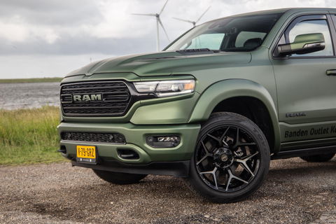 Dodge Ram Pick-Up 1500 5.7 V8 4x4 Crew Cab Limited BPM VRIJ / ALL IN PRIJS / PANO / KLEP / WIDE BODY / GARANTIE