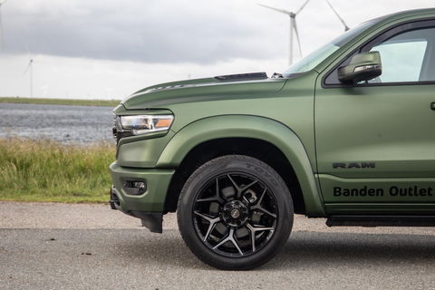 Dodge Ram Pick-Up 1500 5.7 V8 4x4 Crew Cab Limited BPM VRIJ / ALL IN PRIJS / PANO / KLEP / WIDE BODY / GARANTIE