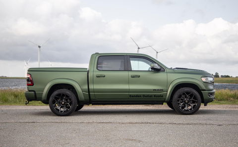 Dodge Ram Pick-Up 1500 5.7 V8 4x4 Crew Cab Limited BPM VRIJ / ALL IN PRIJS / PANO / KLEP / WIDE BODY / GARANTIE