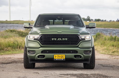 Dodge Ram Pick-Up 1500 5.7 V8 4x4 Crew Cab Limited BPM VRIJ / ALL IN PRIJS / PANO / KLEP / WIDE BODY / GARANTIE
