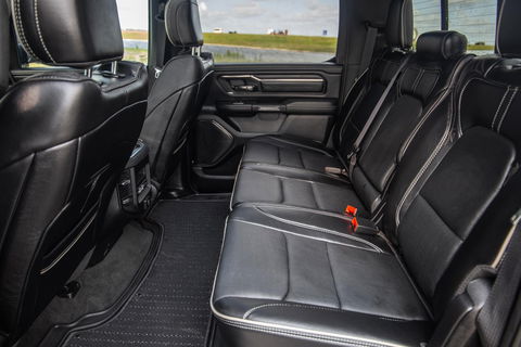 Dodge Ram Pick-Up 1500 5.7 V8 4x4 Crew Cab Limited BPM VRIJ / ALL IN PRIJS / PANO / KLEP / WIDE BODY / GARANTIE