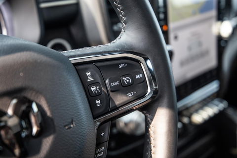 Dodge Ram Pick-Up 1500 5.7 V8 4x4 Crew Cab Limited BPM VRIJ / ALL IN PRIJS / PANO / KLEP / WIDE BODY / GARANTIE