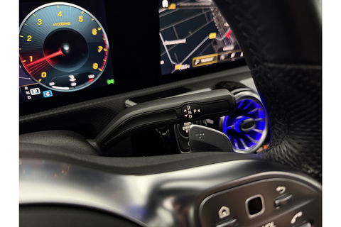 Mercedes-Benz A-Klasse 180 AMG Pano Sfeer LED Virtual Clima Cruise Camera Carplay Navi PDC 19"LMV