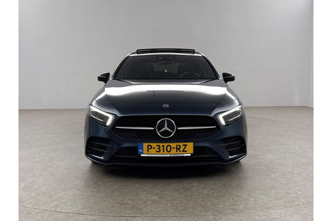 Mercedes-Benz A-Klasse 180 AMG Pano Sfeer LED Virtual Clima Cruise Camera Carplay Navi PDC 19"LMV