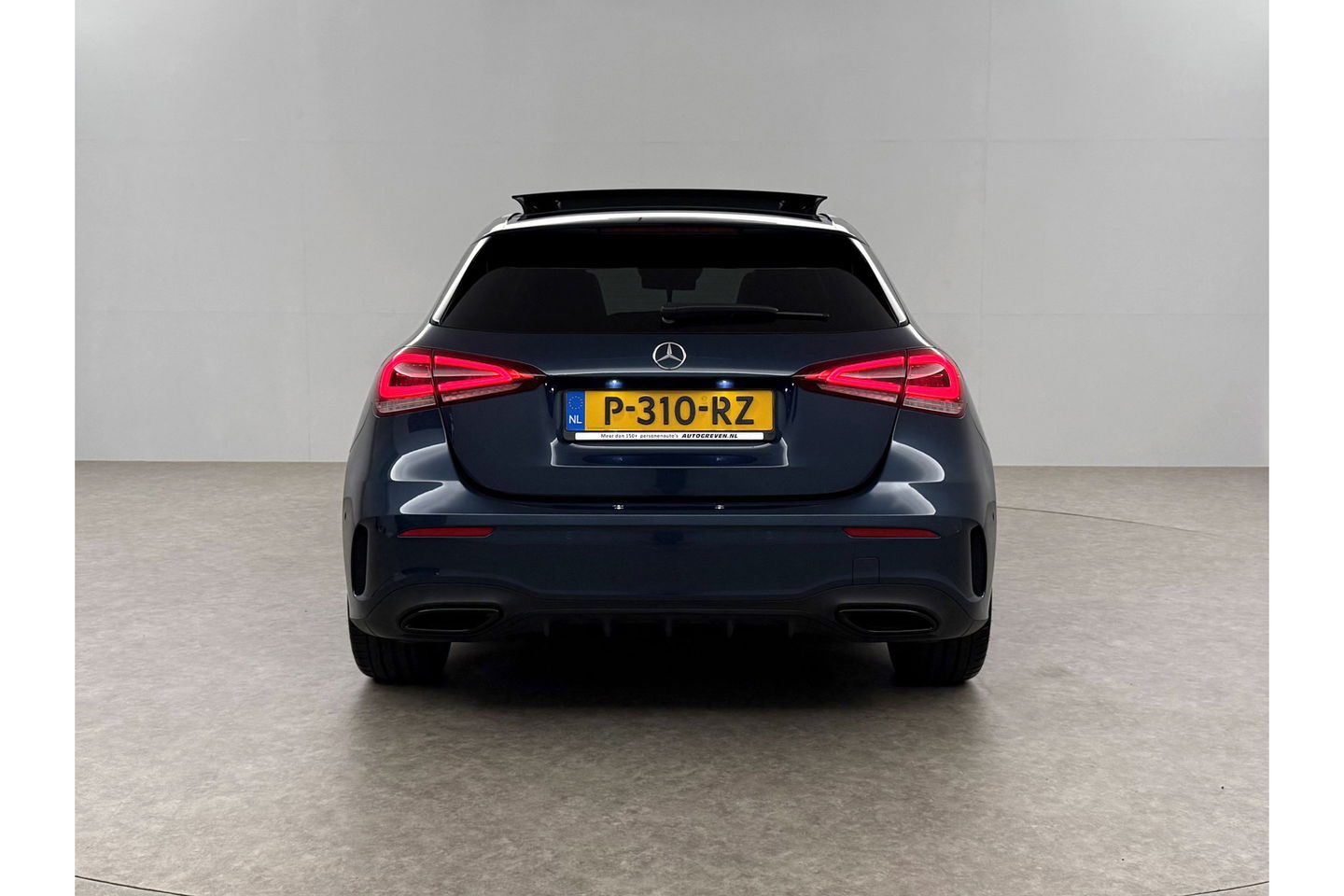 Mercedes-Benz A-Klasse 180 AMG Pano Sfeer LED Virtual Clima Cruise Camera Carplay Navi PDC 19"LMV