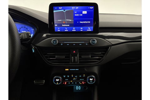 Ford Focus 1.5 EcoBoost ST Line X Business 150PK b&o Virtual LED Clima Cruise Camera Carplay PDC 18"LMV