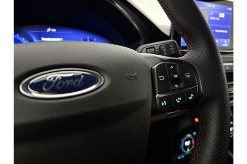 Ford Focus 1.5 EcoBoost ST Line X Business 150PK b&o Virtual LED Clima Cruise Camera Carplay PDC 18"LMV