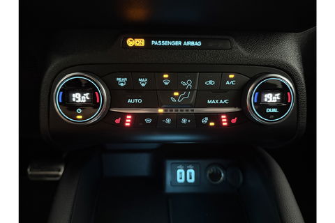 Ford Focus 1.5 EcoBoost ST Line X Business 150PK b&o Virtual LED Clima Cruise Camera Carplay PDC 18"LMV