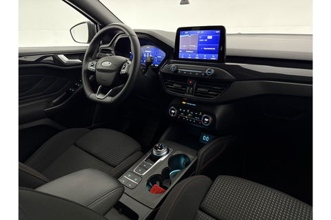 Ford Focus 1.5 EcoBoost ST Line X Business 150PK b&o Virtual LED Clima Cruise Camera Carplay PDC 18"LMV