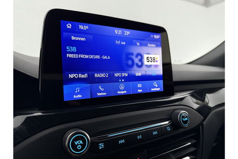 Ford Focus 1.5 EcoBoost ST Line X Business 150PK b&o Virtual LED Clima Cruise Camera Carplay PDC 18"LMV