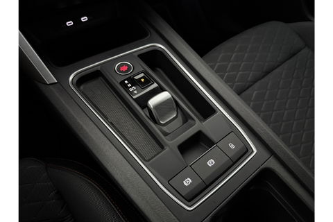 SEAT Leon 1.5 eTSI FR Launch Edition 150PK Sfeer LED Clima Cruise Carplay Camera Virtual Navi PDC 17"LMV