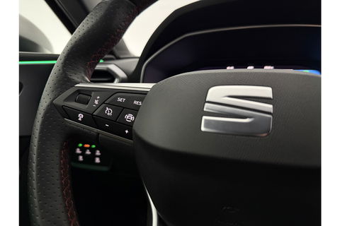 SEAT Leon 1.5 eTSI FR Launch Edition 150PK Sfeer LED Clima Cruise Carplay Camera Virtual Navi PDC 17"LMV
