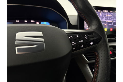 SEAT Leon 1.5 eTSI FR Launch Edition 150PK Sfeer LED Clima Cruise Carplay Camera Virtual Navi PDC 17"LMV