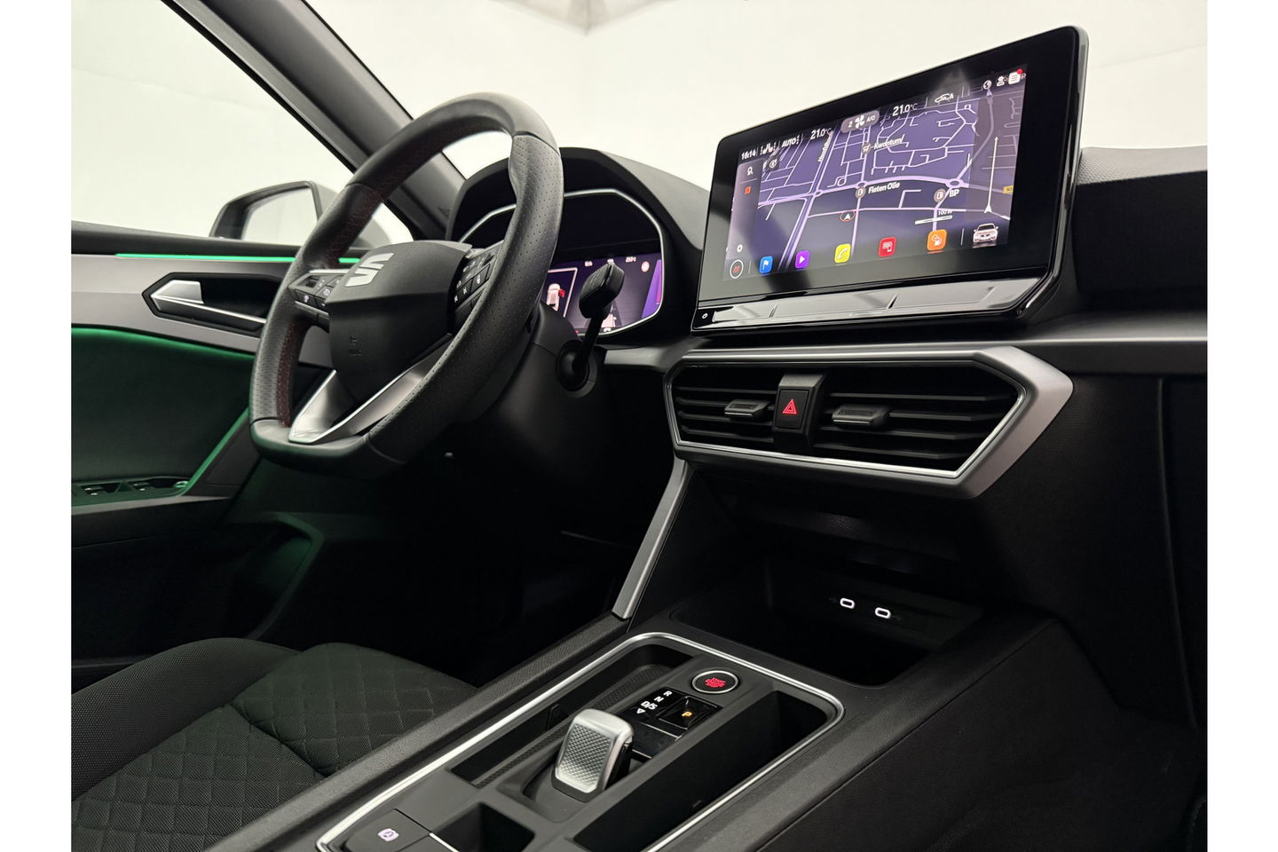 SEAT Leon 1.5 eTSI FR Launch Edition 150PK Sfeer LED Clima Cruise Carplay Camera Virtual Navi PDC 17"LMV