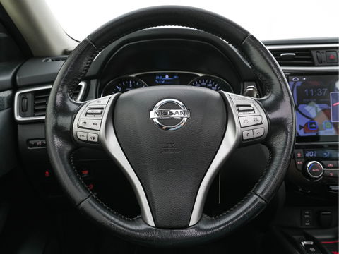 Nissan X-Trail 1.6 dCi Tekna Aut. *PANO | LUXURY-LEATHER | LED-LIGHTS | TOP-VIEW | JBL-AUDIO | BLINDSPOT | KEYLESS | HEATED-COMFORT-SEATS | NAVI-FULLMAP | 19''ALU*