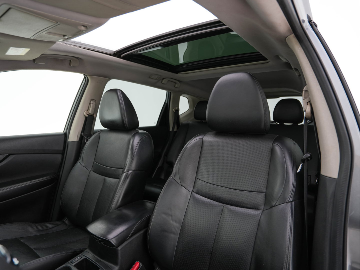 Nissan X-Trail 1.6 dCi Tekna Aut. *PANO | LUXURY-LEATHER | LED-LIGHTS | TOP-VIEW | JBL-AUDIO | BLINDSPOT | KEYLESS | HEATED-COMFORT-SEATS | NAVI-FULLMAP | 19''ALU*