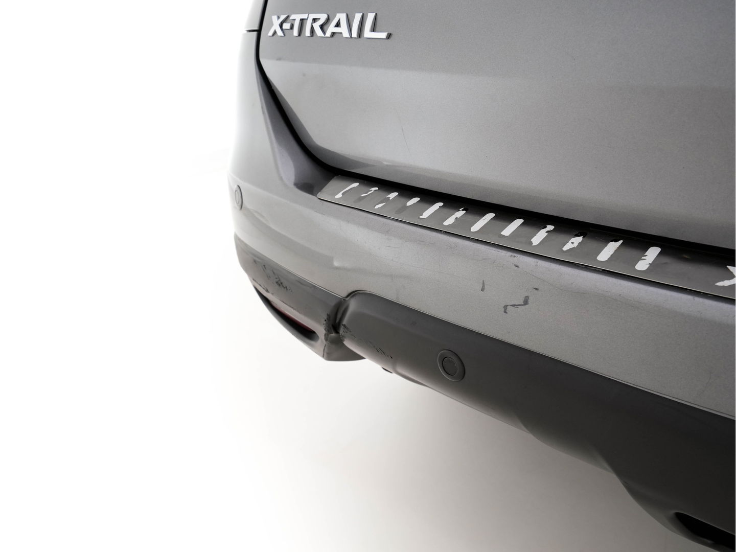 Nissan X-Trail 1.6 dCi Tekna Aut. *PANO | LUXURY-LEATHER | LED-LIGHTS | TOP-VIEW | JBL-AUDIO | BLINDSPOT | KEYLESS | HEATED-COMFORT-SEATS | NAVI-FULLMAP | 19''ALU*