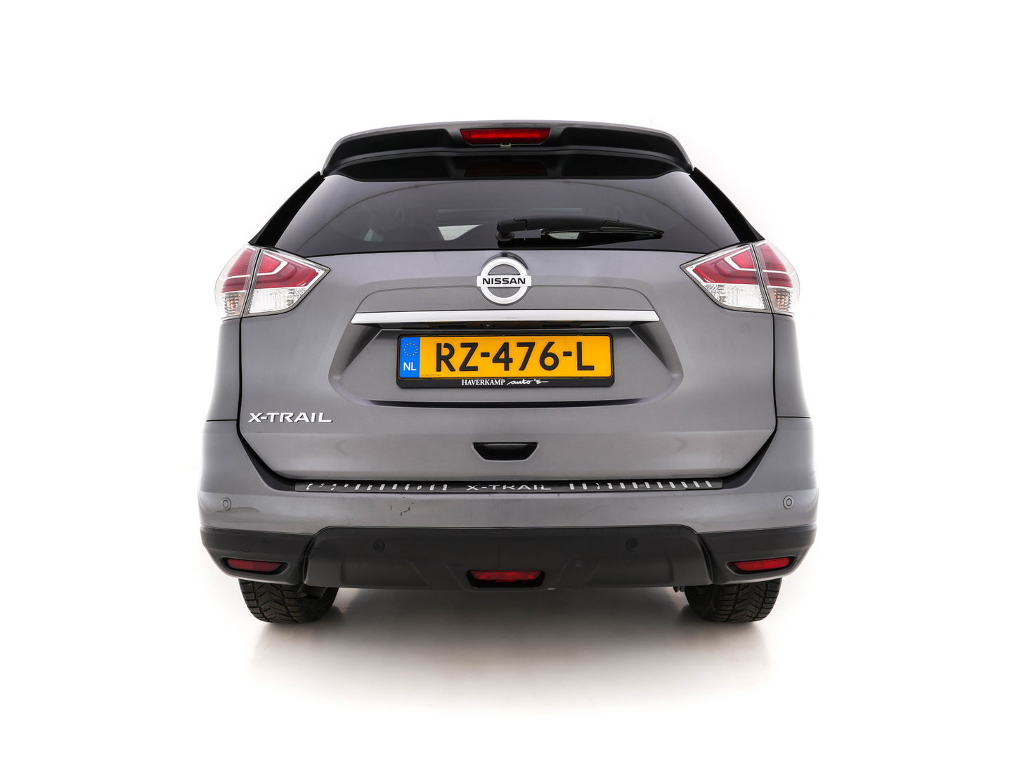 Nissan X-Trail 1.6 dCi Tekna Aut. *PANO | LUXURY-LEATHER | LED-LIGHTS | TOP-VIEW | JBL-AUDIO | BLINDSPOT | KEYLESS | HEATED-COMFORT-SEATS | NAVI-FULLMAP | 19''ALU*