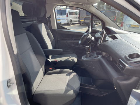 Peugeot Partner 1.5 BlueHDI Premium / vaste prijs rijklaar € 12.450 ex btw / lease vanaf € 210 / Apple Carplay Android Auo / airco / cruise / armsteun / euro 6 diesel / bpm vrij !