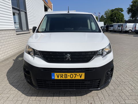 Peugeot Partner 1.5 BlueHDI Premium / vaste prijs rijklaar € 12.450 ex btw / lease vanaf € 210 / Apple Carplay Android Auo / airco / cruise / armsteun / euro 6 diesel / bpm vrij !