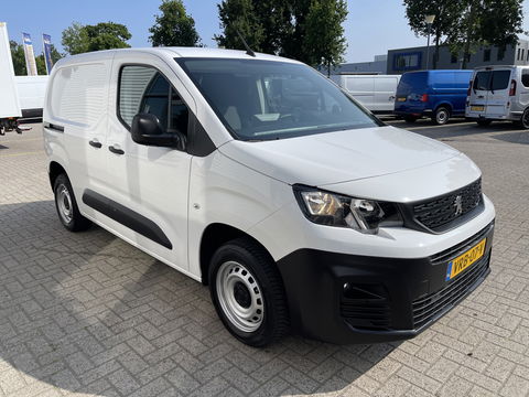 Peugeot Partner 1.5 BlueHDI Premium / vaste prijs rijklaar € 12.450 ex btw / lease vanaf € 210 / Apple Carplay Android Auo / airco / cruise / armsteun / euro 6 diesel / bpm vrij !