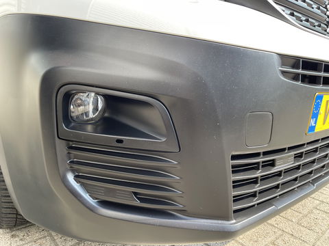 Peugeot Partner 1.5 BlueHDI Premium / vaste prijs rijklaar € 12.450 ex btw / lease vanaf € 210 / Apple Carplay Android Auo / airco / cruise / armsteun / euro 6 diesel / bpm vrij !