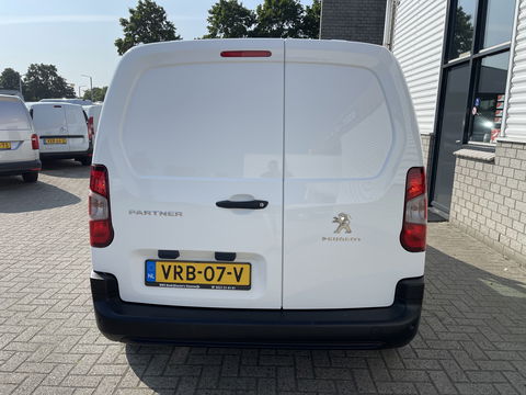 Peugeot Partner 1.5 BlueHDI Premium / vaste prijs rijklaar € 12.450 ex btw / lease vanaf € 210 / Apple Carplay Android Auo / airco / cruise / armsteun / euro 6 diesel / bpm vrij !