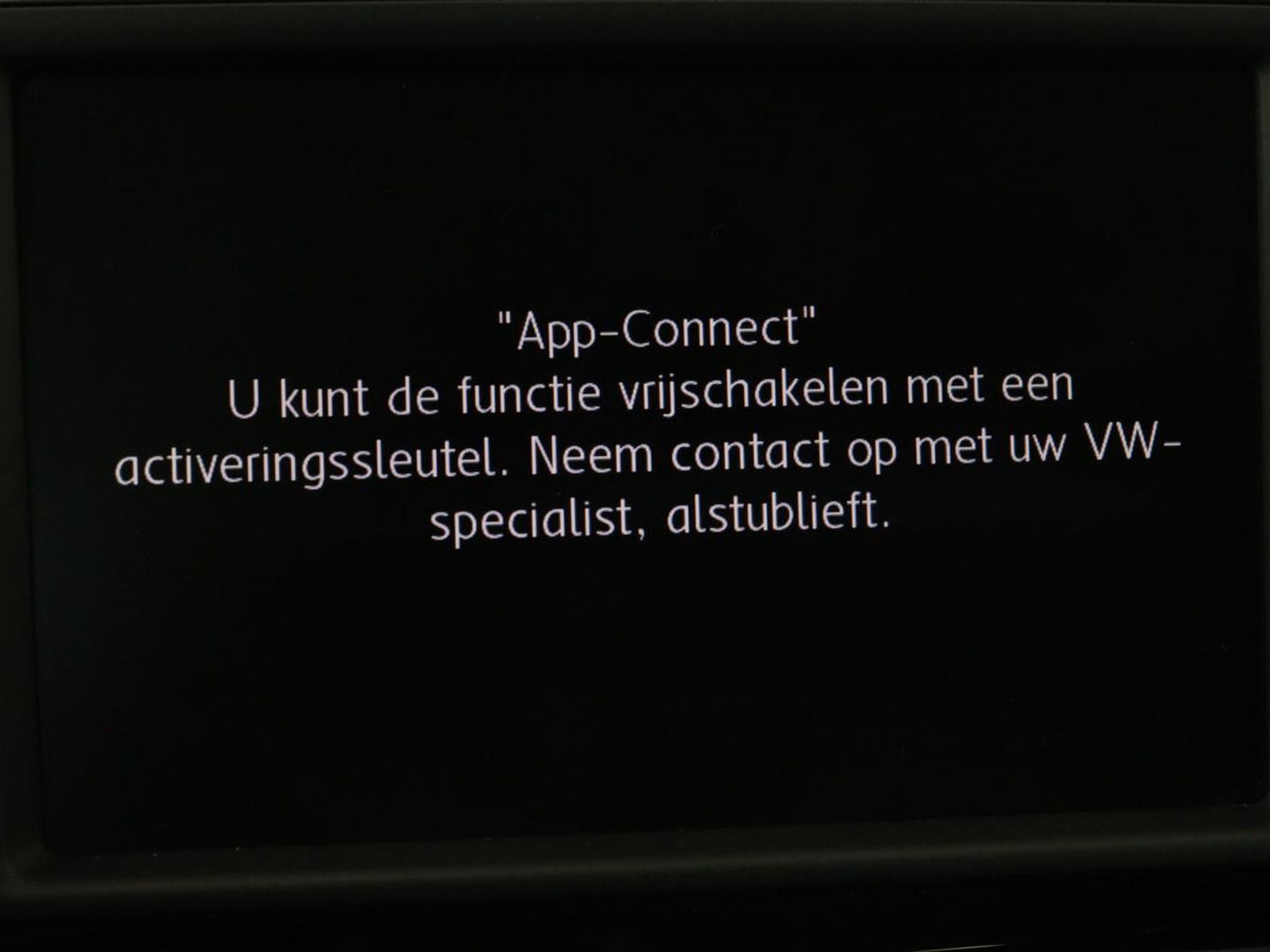Volkswagen Golf 1.0 TSI Business Edition Connected | Camera | Cruise control | Carplay | Climate control | Navigatie | Bleutooth