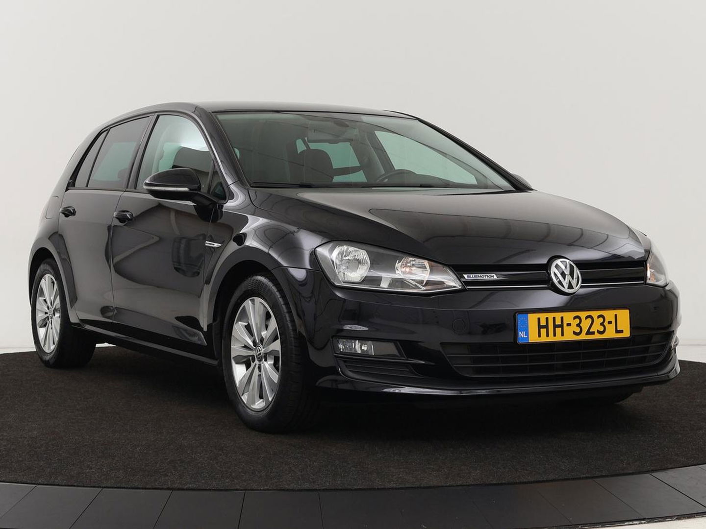 Volkswagen Golf 1.0 TSI Business Edition Connected | Camera | Cruise control | Carplay | Climate control | Navigatie | Bleutooth