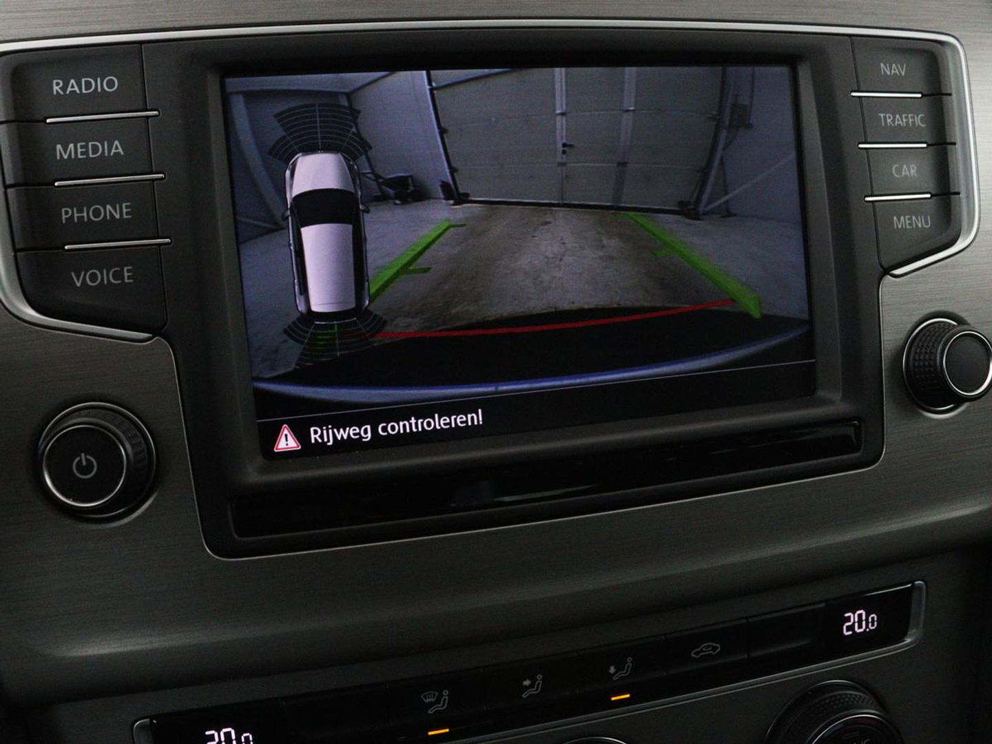 Volkswagen Golf 1.0 TSI Business Edition Connected | Camera | Cruise control | Carplay | Climate control | Navigatie | Bleutooth