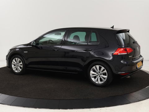 Volkswagen Golf 1.0 TSI Business Edition Connected | Camera | Cruise control | Carplay | Climate control | Navigatie | Bleutooth