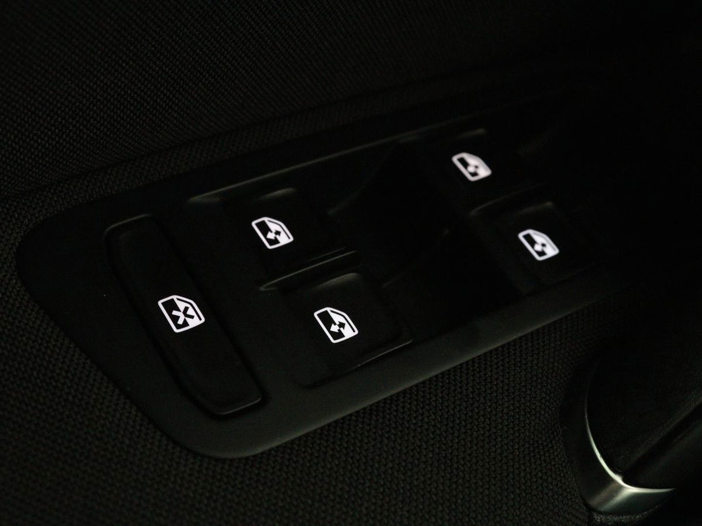 Volkswagen Golf 1.0 TSI Business Edition Connected | Camera | Cruise control | Carplay | Climate control | Navigatie | Bleutooth