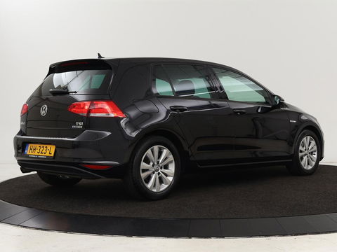 Volkswagen Golf 1.0 TSI Business Edition Connected | Camera | Cruise control | Carplay | Climate control | Navigatie | Bleutooth