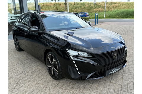 Peugeot 308 1.2 PURETECH 110PK ALLUREPACK CLIMA NAVI CARPLAY PDC.