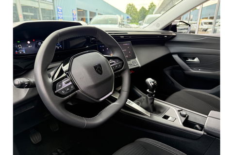 Peugeot 308 1.2 PURETECH 110PK ALLUREPACK CLIMA NAVI CARPLAY PDC.