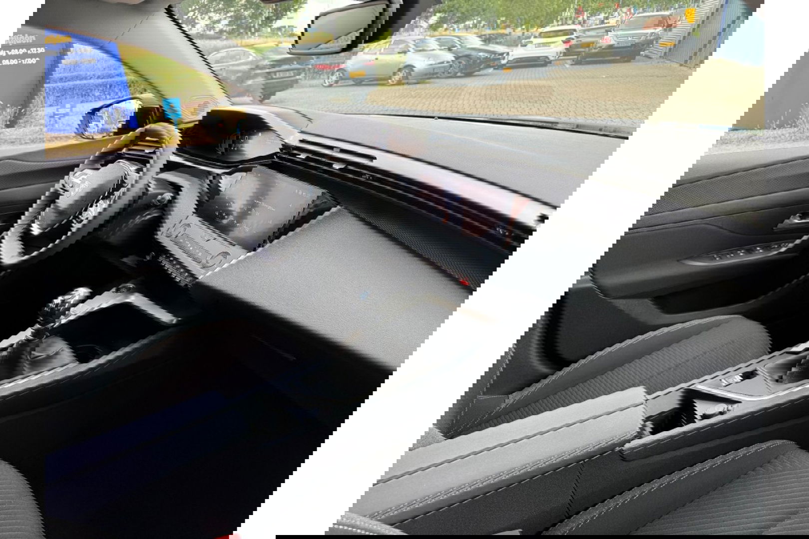 Peugeot 308 1.2 PURETECH 110PK ALLUREPACK CLIMA NAVI CARPLAY PDC.