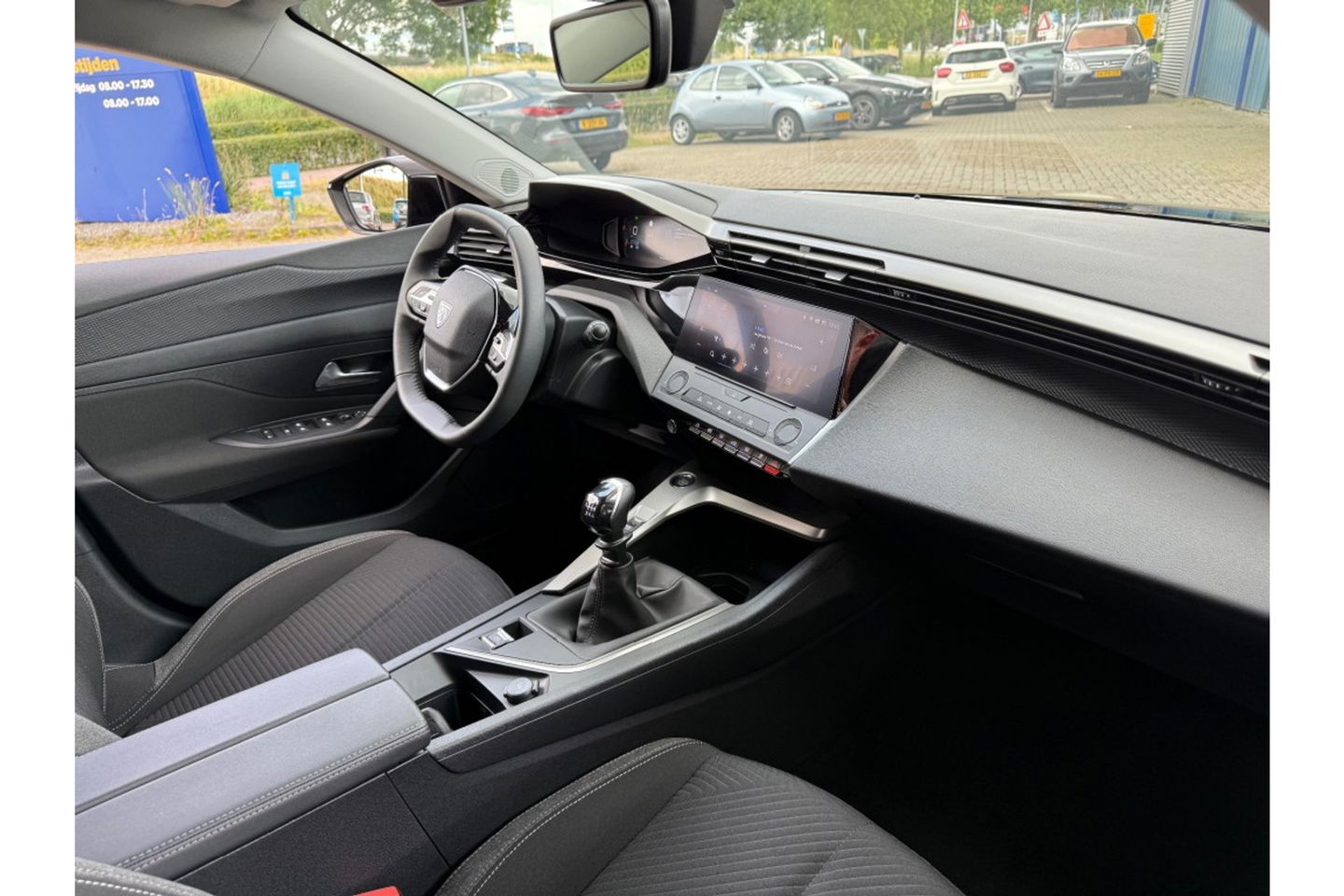 Peugeot 308 1.2 PURETECH 110PK ALLUREPACK CLIMA NAVI CARPLAY PDC.