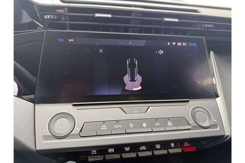 Peugeot 308 1.2 PURETECH 110PK ALLUREPACK CLIMA NAVI CARPLAY PDC.