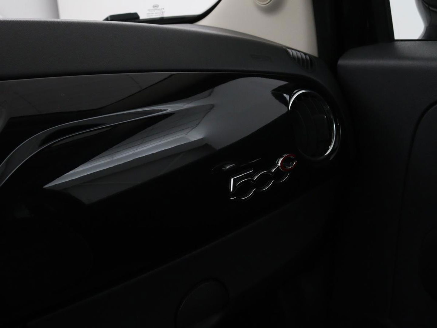 Fiat 500C 0.9 TwinAir Turbo Lounge | Cabrio | Vouwdak | Bleutooth | Cruise control | Airco | LMV 15 inch | DAB | Navigatie