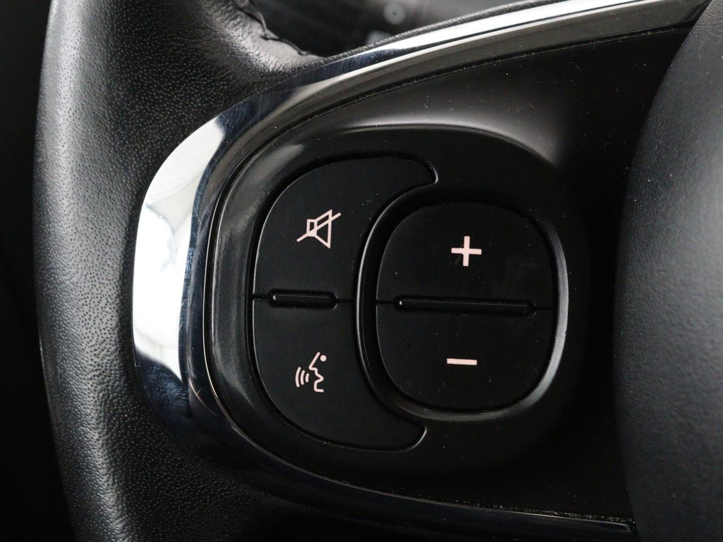 Fiat 500C 0.9 TwinAir Turbo Lounge | Cabrio | Vouwdak | Bleutooth | Cruise control | Airco | LMV 15 inch | DAB | Navigatie