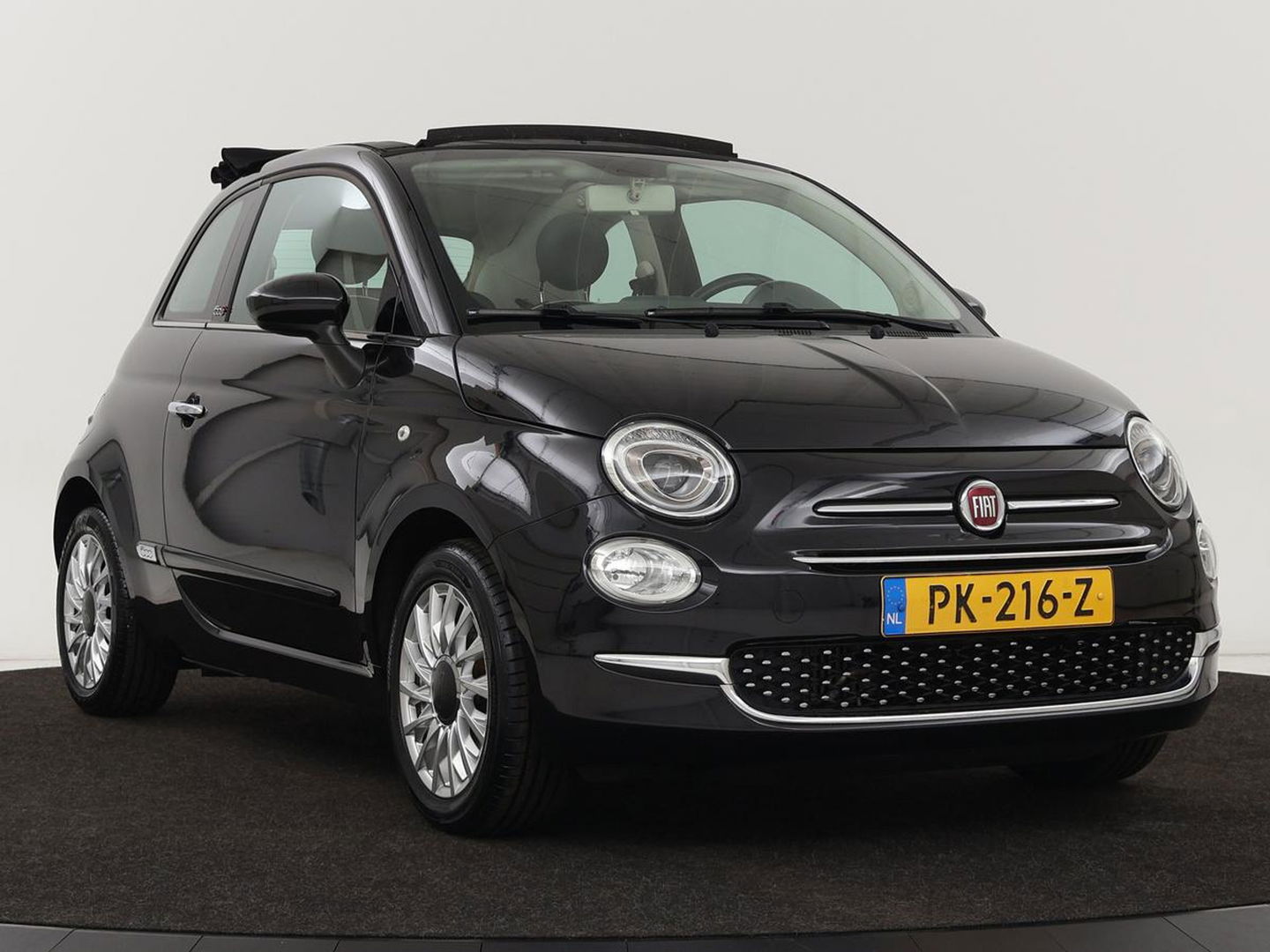 Fiat 500C 0.9 TwinAir Turbo Lounge | Cabrio | Vouwdak | Bleutooth | Cruise control | Airco | LMV 15 inch | DAB | Navigatie