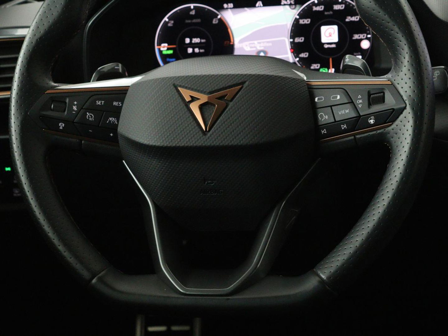 SEAT Leon 1.4 e-Hybrid Limited | Panoramadak | Camera | Adaptive cruise | Carplay | Memory | Stoel & Stuurverwarming