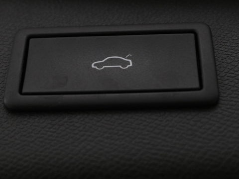SEAT Leon 1.4 e-Hybrid Limited | Panoramadak | Camera | Adaptive cruise | Carplay | Memory | Stoel & Stuurverwarming