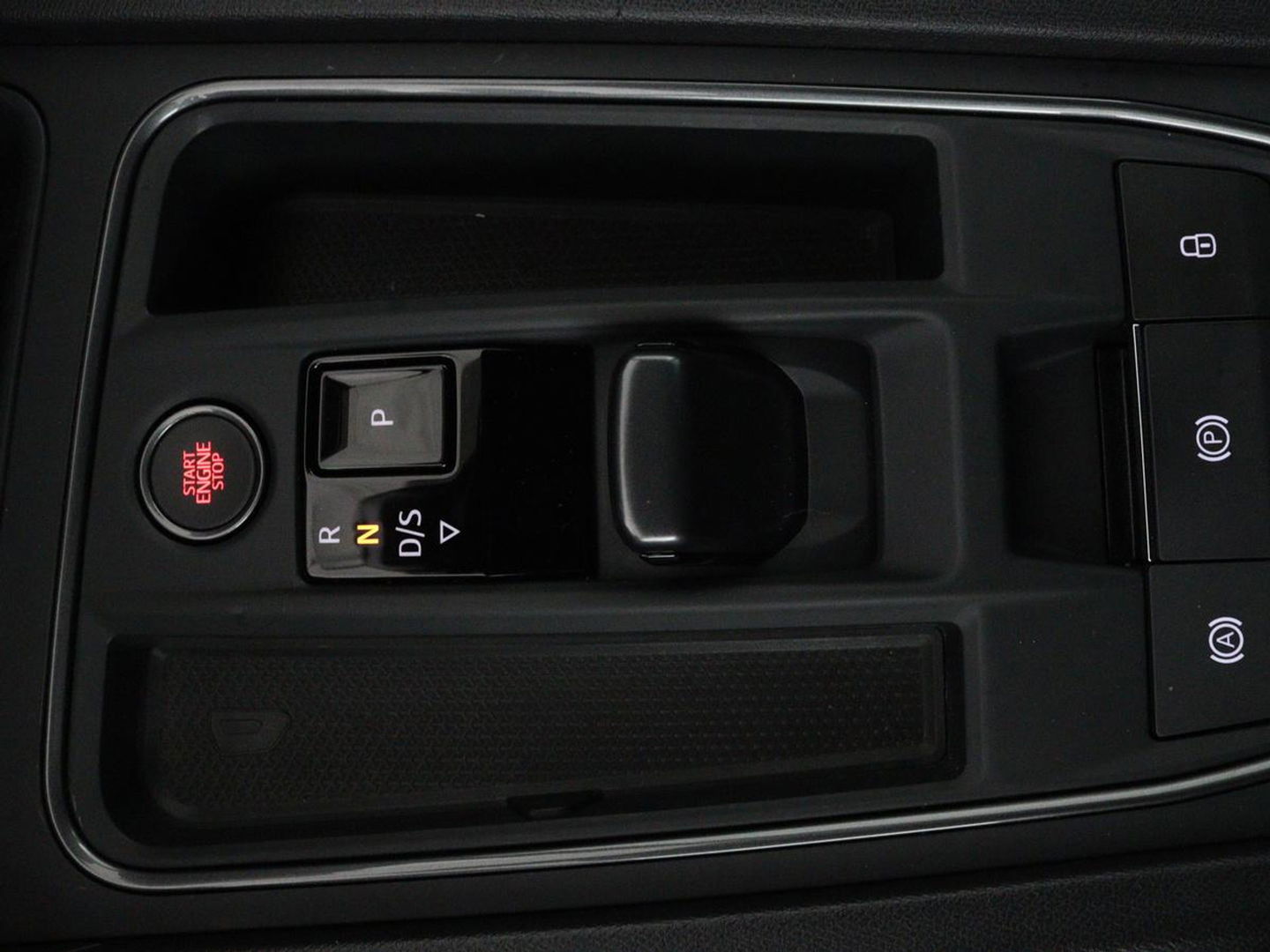 SEAT Leon 1.4 e-Hybrid Limited | Panoramadak | Camera | Adaptive cruise | Carplay | Memory | Stoel & Stuurverwarming