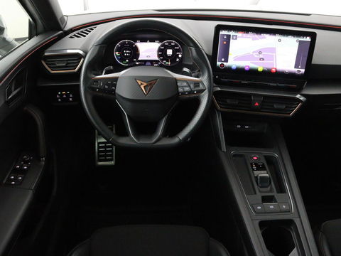 SEAT Leon 1.4 e-Hybrid Limited | Panoramadak | Camera | Adaptive cruise | Carplay | Memory | Stoel & Stuurverwarming